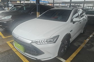 比亚迪 秦PLUS 2023款 冠军版 DM-i 55KM领先型