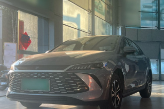 比亚迪 秦PLUS 2025款 DM-i 智驾版 128KM进取型