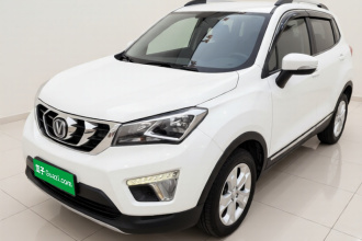 长安CS15 2016款 1.5L 手动时尚版