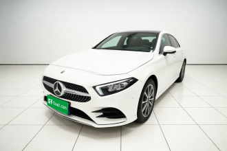 奔驰A级 2022款 改款 A 200 L 运动轿车时尚型