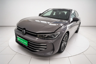 大众 帕萨特 2025款 Pro 380TSI 龙尊版
