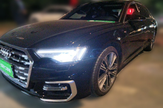 奥迪A6L 2025款 改款 45 TFSI 臻选动感型