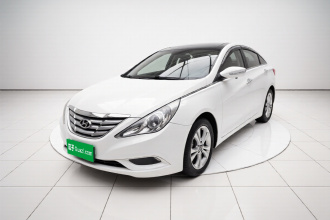 现代 索纳塔 2013款 2.0L 自动尊贵版