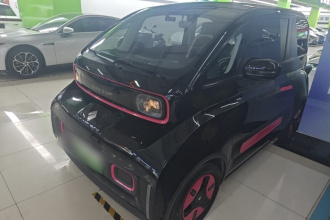 宝骏KiWi EV 2022款 艺术家轻享版 三元锂
