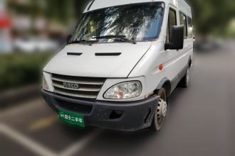 依维柯褒迪 2012款 2.5T-A32 基本型