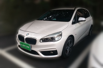 宝马2系旅行车 2016款 218i 运动设计套装