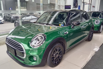 MINI 2021款 1.5T COOPER 经典派 五门版