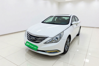 现代 索纳塔 2011款 2.0L 自动豪华版