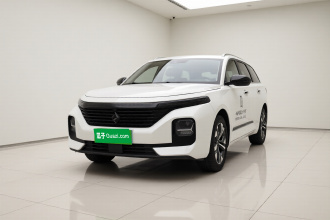 宝骏Valli 2021款 1.5T 那曲繁星 CVT旗舰型