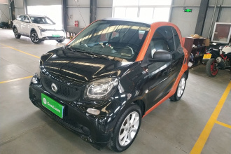 smart fortwo 2015款 1.0L 52千瓦硬顶灵动版
