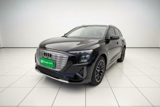 奥迪Q5 e-tron 2022款 40 e-tron 星耀型 锦衣套装