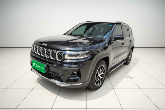 Jeep 大指挥官 2022款 2.0T 四驱豪华版