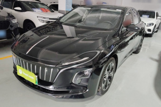 红旗E-QM5 2023款 改款 基础出行版