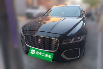 捷豹XFL 2025款 2.0T P250 两驱尊享豪华版