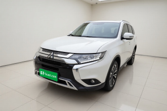 三菱 欧蓝德 2019款 2.0L 两驱畅享版 5座 国VI