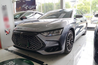 比亚迪 汉 2022款 DM-i 121KM 尊享型