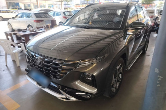 现代 2021款 途胜L 1.5T DCT LUX尊贵版