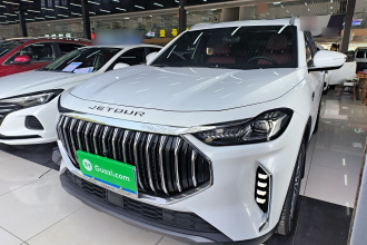 捷途X70 PLUS 2023款 1.5T DCT勇者PLUS 5座