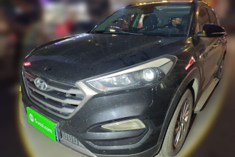 现代 途胜 2015款 1.6T 双离合两驱智能型