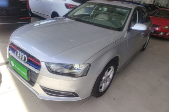 奥迪A4L 2015款 35 TFSI 自动标准型