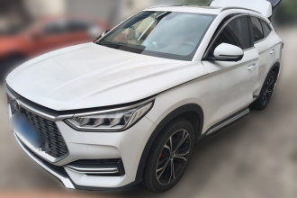 比亚迪 宋PLUS 2020款 1.5T 自动旗舰型