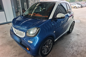 smart fortwo 2015款 1.0L 52千瓦硬顶激情版