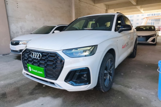 奥迪Q5L 2024款 40 TFSI 豪华动感型
