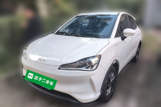 哪吒汽车 哪吒V 2021款 标准续航娱乐版