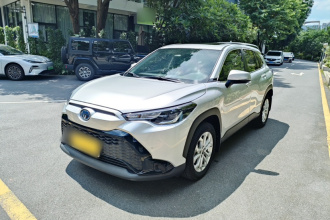 丰田 锋兰达 2023款 2.0L 智能电混双擎 领先版