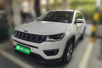 Jeep 指南者 2017款 200T 自动家享版