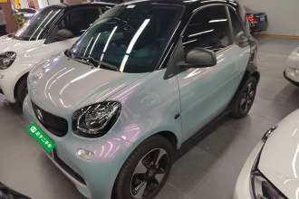smart fortwo 2018款 1.0L 52千瓦硬顶激情版 国V