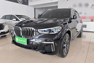 宝马X5 2022款 改款 xDrive 30Li 尊享型M运动套装