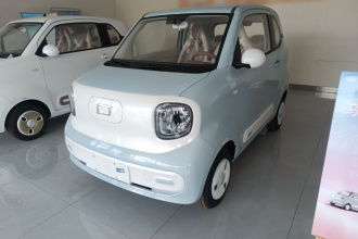 奔腾小马 2026款 222km 炫彩马