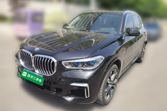 宝马X5 2022款 改款 xDrive 30Li 尊享型M运动套装