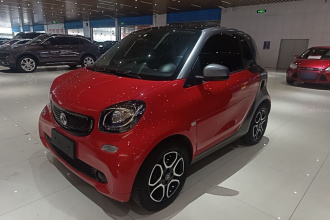 smart fortwo 2016款 0.9T 66千瓦硬顶先锋版