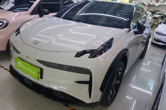 极氪X 2025款 五座后驱版