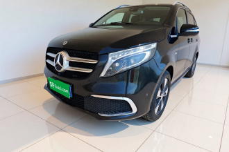 奔驰V级 2022款 V 260 L 长轴距尊贵版