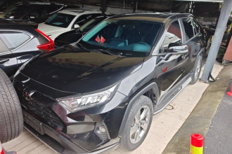 丰田 RAV4荣放 2020款 2.0L CVT四驱风尚版