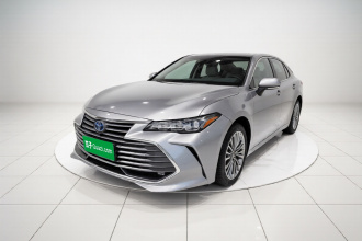 丰田 亚洲龙 2019款 双擎 2.5L XLE尊贵版 国VI