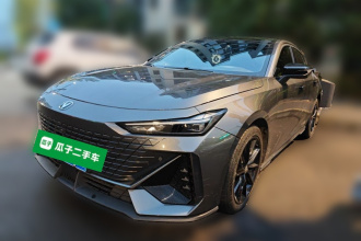 长安UNI-V 2022款 1.5T 尊贵型