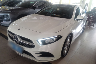 奔驰A级 2020款 改款 A 200 L 运动轿车时尚型