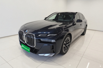 宝马7系 2023款 735Li M运动套装