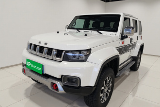 北京越野 北京BJ40 2024款 2.0T 城市猎人荣耀版