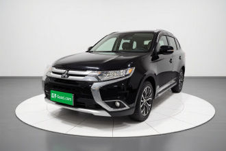 三菱 欧蓝德 2018款 2.0L 两驱嘉乐版 7座