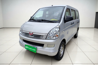 五菱汽车 五菱荣光S 2022款 1.2L基本型7座LSI