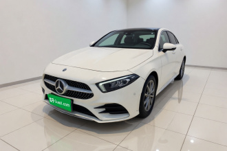 奔驰A级 2022款 改款 A 200 L 运动轿车动感型