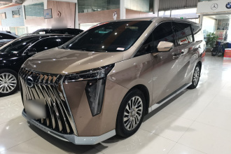 广汽传祺 传祺M8 2023款 宗师系列 双擎 至尊版