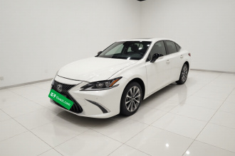 雷克萨斯ES 2023款 200 卓越版