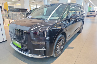 极氪009 2024款 六座行政版四驱 108kWh