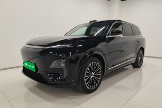 深蓝汽车 深蓝S09 2025款 四驱Ultra+ 高定版